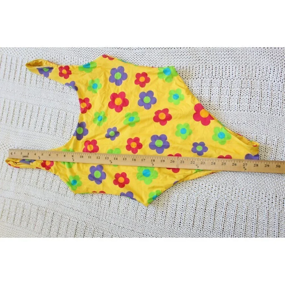 WeWoreWhat Yellow floral print swimsuit One piece open back Summer Size XL?